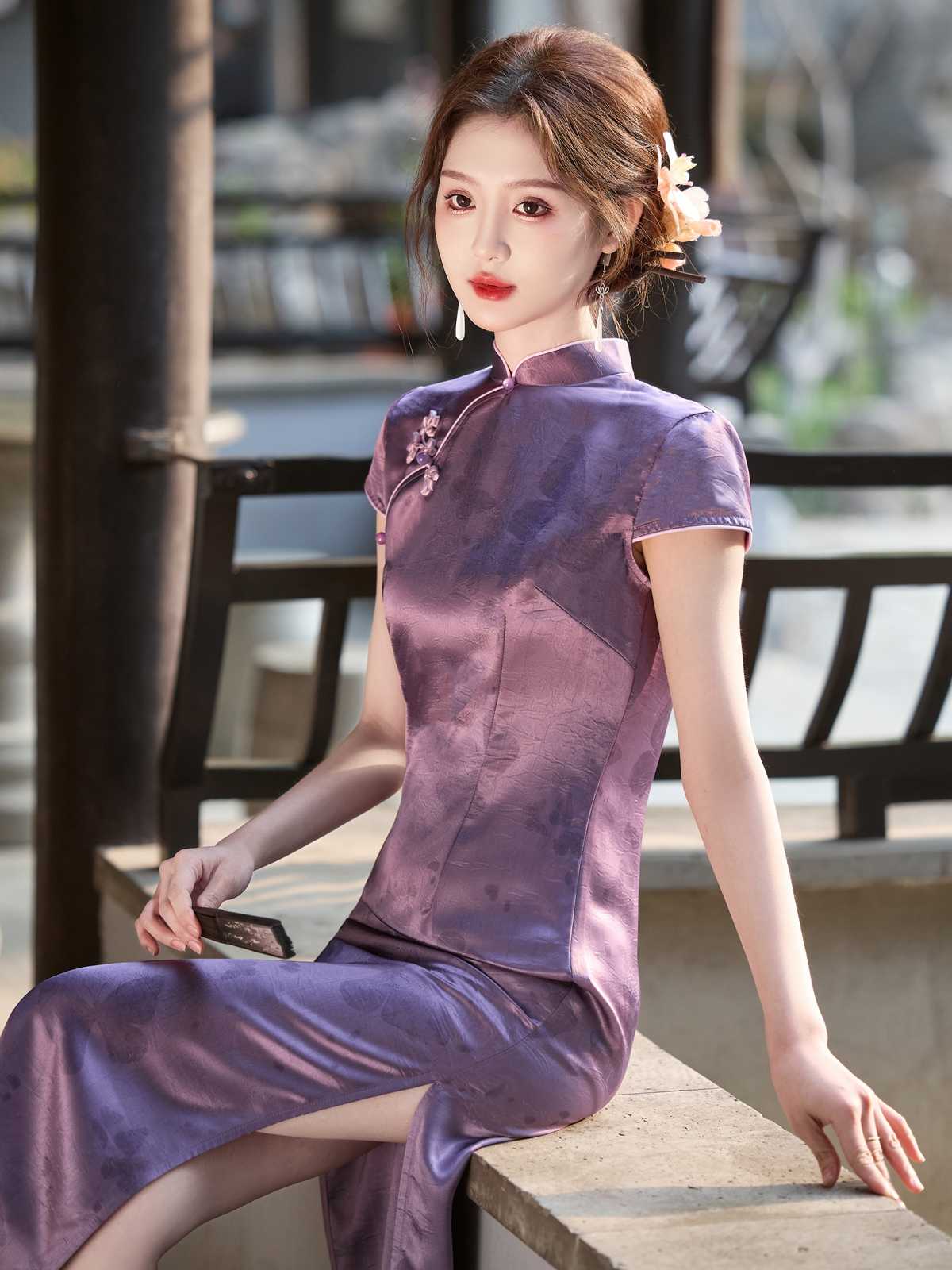 Collins Spotlight Qipao Cheongsam