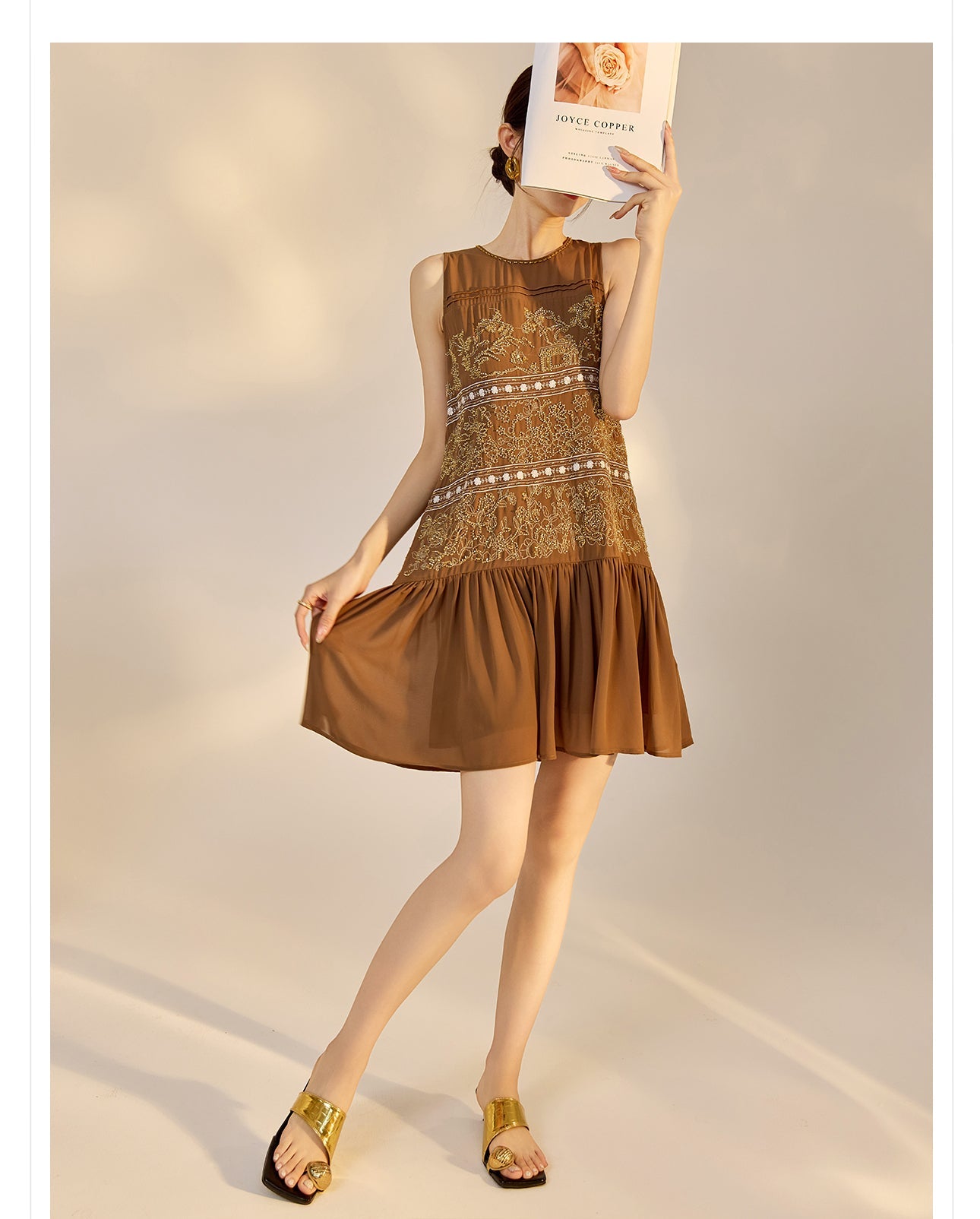 Demi Blooming Embroidery Qipao Cheongsam