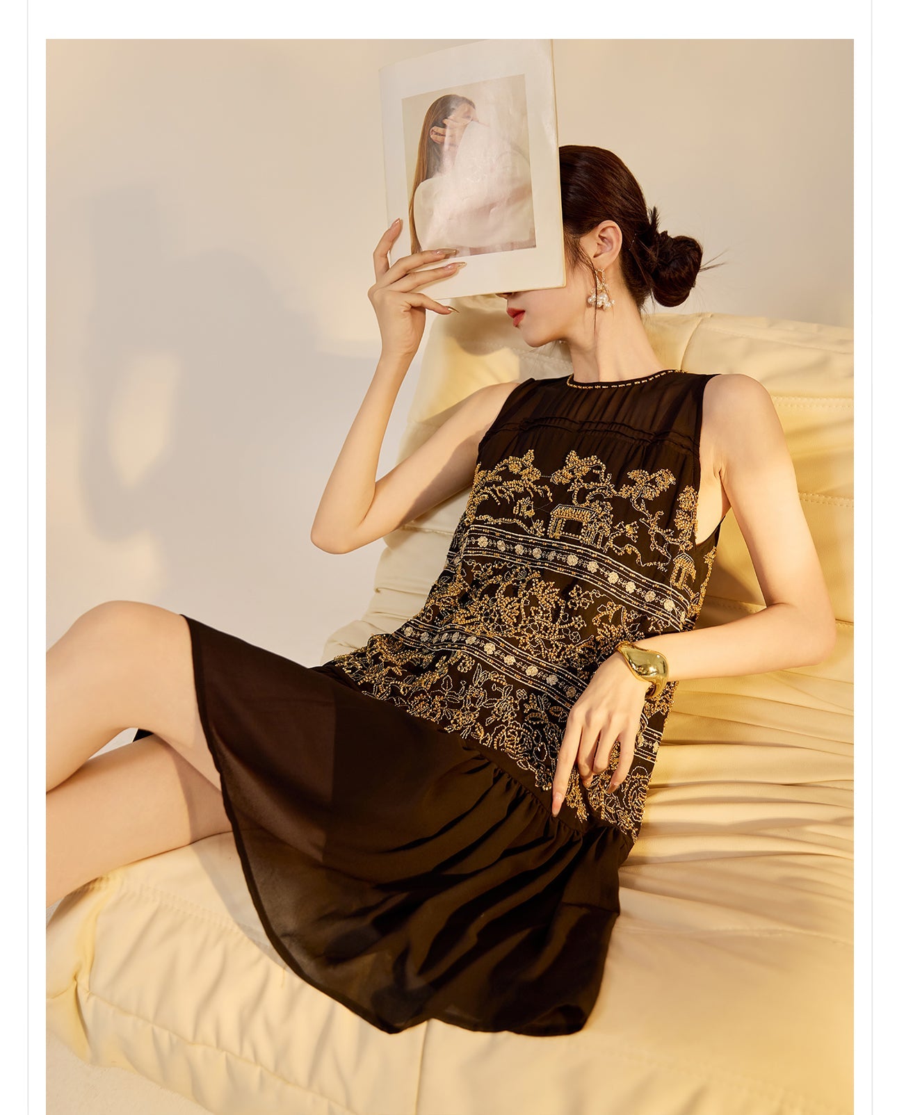 Demi Blooming Embroidery Qipao Cheongsam