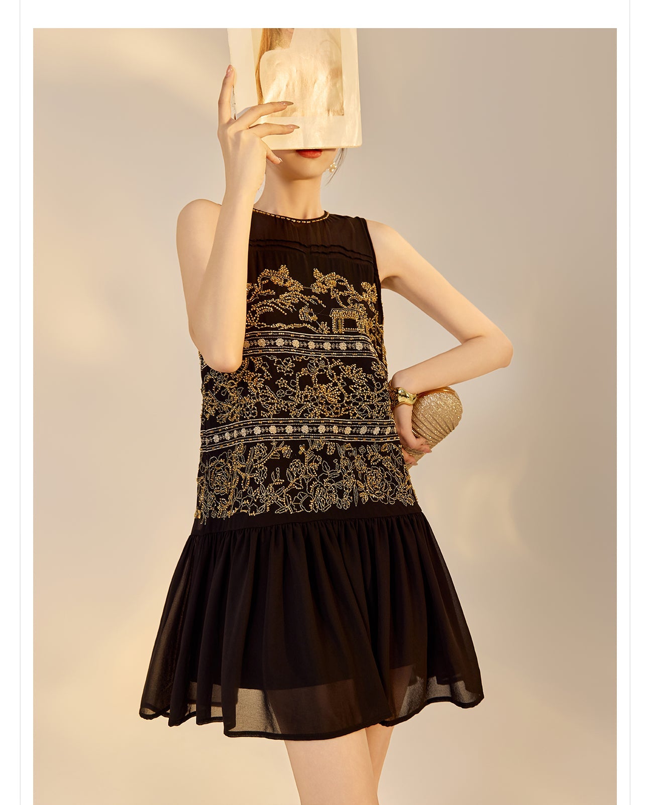 Demi Blooming Embroidery Qipao Cheongsam