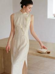 Octave Embossed Apricot Slim-Fit Cheongsam