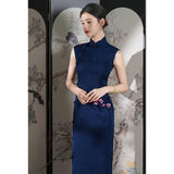 Ivy Velvet Elegance Qipao Cheongsam