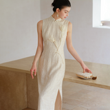 Octave Embossed Apricot Slim-Fit Cheongsam