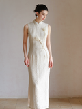 Octave Embossed Apricot Slim-Fit Cheongsam