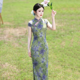 Carnelian Light Leaf Green Slim-Fit Cheongsam