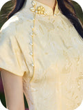 Sebastiana Light Yellow Slim-Fit Cheongsam