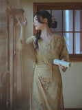 Retro Girl  Qipao Cheongsam