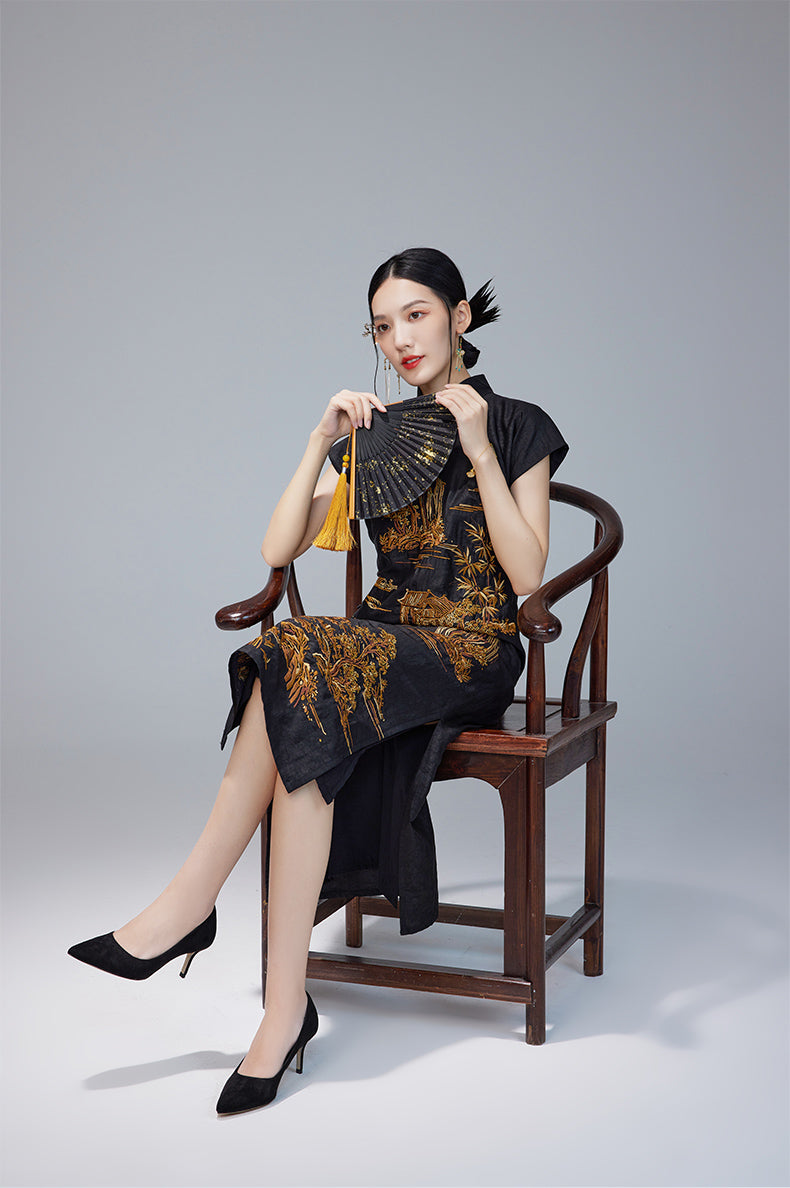 Silk Daniella Captivating Qipao Cheongsam